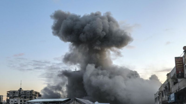 Петима цивилни бяха убити а деветима ранени при експлозия